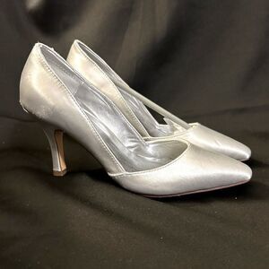 Women’s statin high heels white size 4 - 4.5